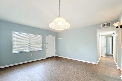 Condo in Orlando, Florida, 4 bedrooms  № 1882748 - photo 3