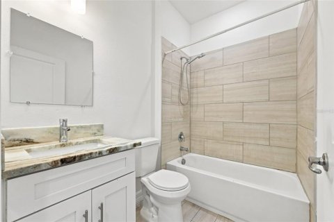 Villa ou maison à louer à Poinciana, Floride: 4 chambres, 134.71 m2 № 2406771 - photo 9