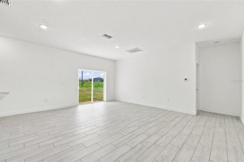 Villa ou maison à louer à Poinciana, Floride: 4 chambres, 134.71 m2 № 2406771 - photo 12