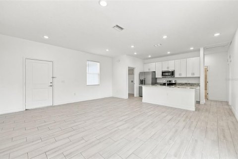 Villa ou maison à louer à Poinciana, Floride: 4 chambres, 134.71 m2 № 2406771 - photo 21