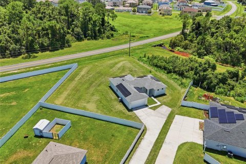 Villa ou maison à louer à Poinciana, Floride: 4 chambres, 134.71 m2 № 2406771 - photo 2