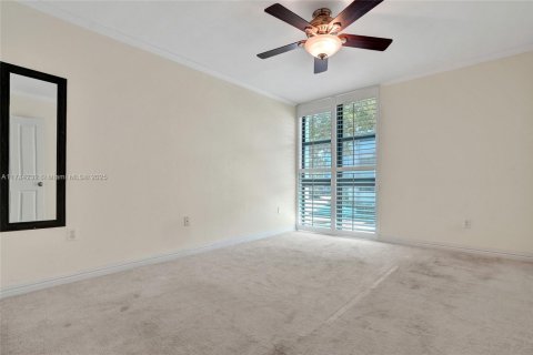 Condominio en venta en Fort Lauderdale, Florida, 2 dormitorios, 139.35 m2 № 1695822 - foto 20