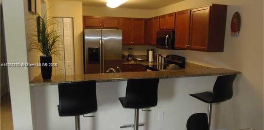 Condo in Doral, Florida, 3 bedrooms № 1696737