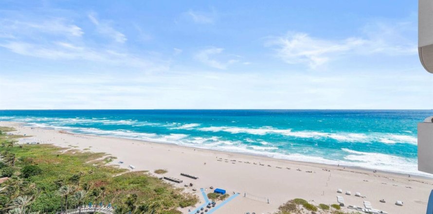 Condo in Riviera Beach, Florida, 2 bedrooms № 2261384