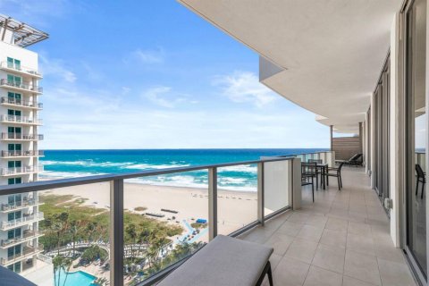 Condo in Riviera Beach, Florida, 2 bedrooms № 2261384 - photo 18