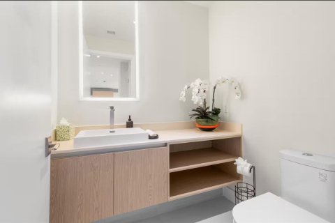 Condo in Riviera Beach, Florida, 2 bedrooms № 2261384 - photo 11