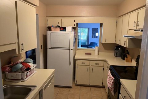 Commercial property in Ocoee, Florida 4 bedrooms, 182.46 sq.m. № 2210232 - photo 3