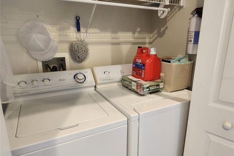 Condo in Bradenton, Florida, 2 bedrooms № 2103654 - photo 18