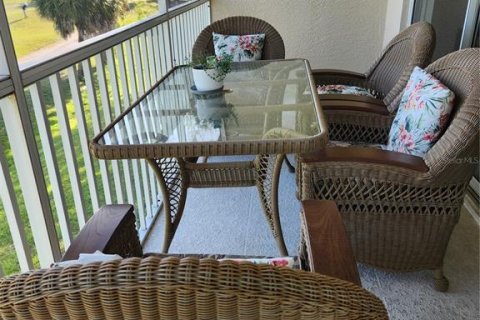 Condo in Bradenton, Florida, 2 bedrooms № 2103654 - photo 16