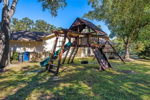 Villa ou maison à vendre à Bradenton, Floride: 4 chambres, 199.83 m2 № 2432642 - photo 13
