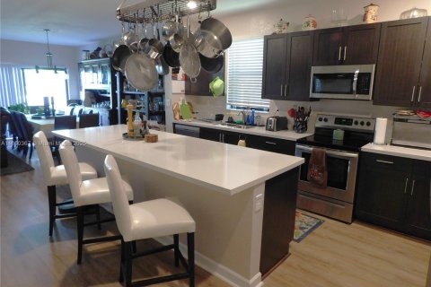 House in Homestead, Florida 4 bedrooms, 179.86 sq.m. № 1854930 - photo 3