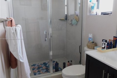 House in Homestead, Florida 4 bedrooms, 179.86 sq.m. № 1854930 - photo 9