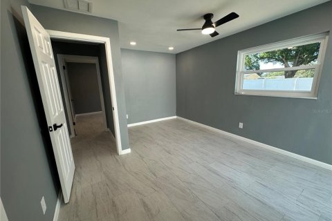 Villa ou maison à louer à Largo, Floride: 4 chambres, 125.05 m2 № 2092235 - photo 18