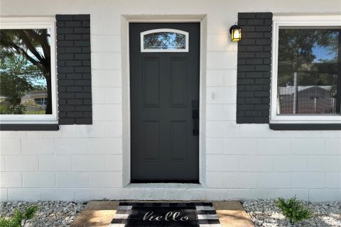 Villa ou maison à louer à Largo, Floride: 4 chambres, 125.05 m2 № 2092235 - photo 2