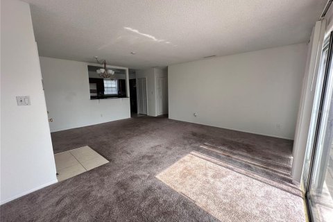 Condominio en alquiler en Winter Park, Florida, 2 dormitorios, 99.03 m2 № 1681292 - foto 3
