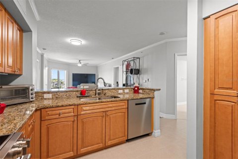 Condominio en venta en New Port Richey, Florida, 2 dormitorios, 130.99 m2 № 1745336 - foto 7