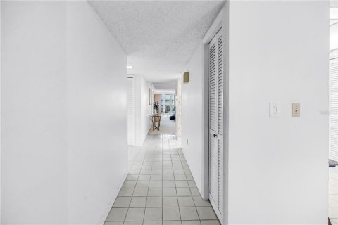 Copropriété à vendre à Saint Pete Beach, Floride: 2 chambres, 136.57 m2 № 2221113 - photo 5