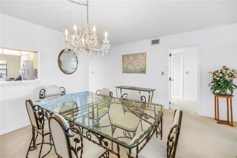 Copropriété à vendre à Saint Pete Beach, Floride: 2 chambres, 136.57 m2 № 2221113 - photo 10