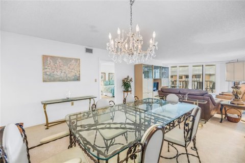 Copropriété à vendre à Saint Pete Beach, Floride: 2 chambres, 136.57 m2 № 2221113 - photo 11