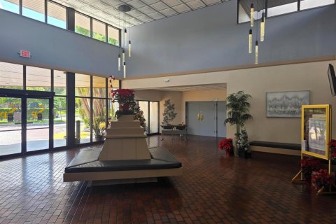 Copropriété à vendre à Pembroke Pines, Floride: 1 chambre, 76.27 m2 № 2154184 - photo 22