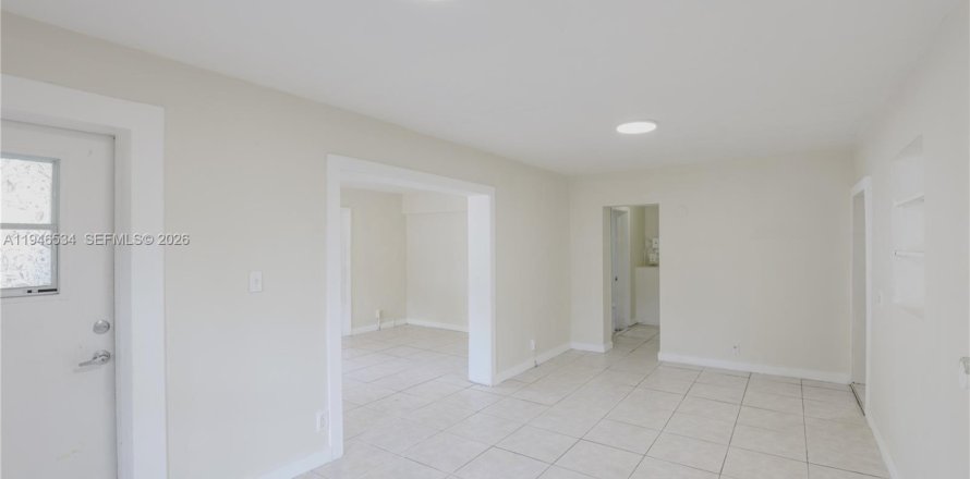 Condominio en North Miami Beach, Florida, 3 dormitorios  № 2007795