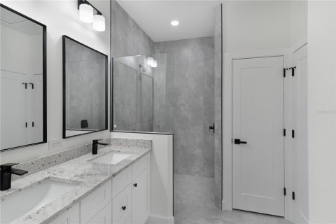 House in Venice, Florida 3 bedrooms, 141.4 sq.m. № 2228282 - photo 14