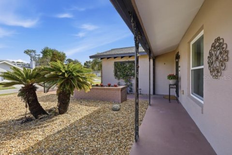 Casa en venta en Palm Coast, Florida, 2 dormitorios, 160.72 m2 № 2215187 - foto 5