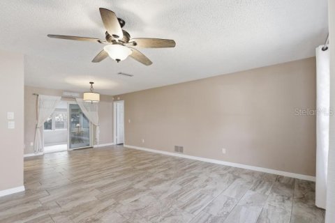 Casa en venta en Palm Coast, Florida, 2 dormitorios, 160.72 m2 № 2215187 - foto 25