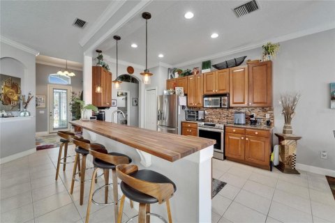House in Sun City Center, Florida 2 bedrooms, 179.86 sq.m. № 1626156 - photo 11