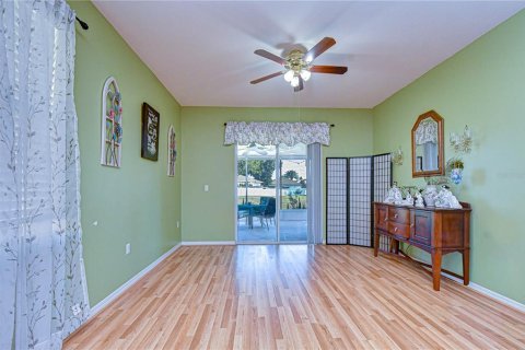 Casa en venta en Zephyrhills, Florida, 4 dormitorios, 179.21 m2 № 2230997 - foto 12