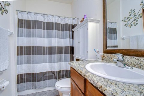 Casa en venta en Zephyrhills, Florida, 4 dormitorios, 179.21 m2 № 2230997 - foto 30