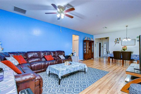 Casa en venta en Zephyrhills, Florida, 4 dormitorios, 179.21 m2 № 2230997 - foto 20