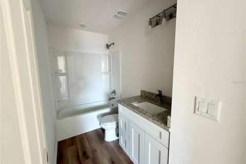Townhouse in Lakeland, Florida 3 bedrooms, 131.36 sq.m. № 1644454 - photo 14