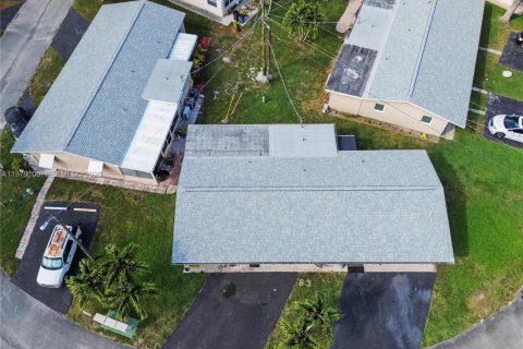 Villa ou maison à vendre à Delray Beach, Floride: 2 chambres, 74.32 m2 № 2049072 - photo 3