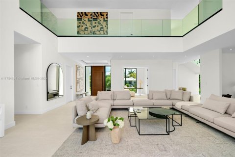 Casa en venta en Miami Beach, Florida, 6 dormitorios, 495.26 m2 № 1715149 - foto 9