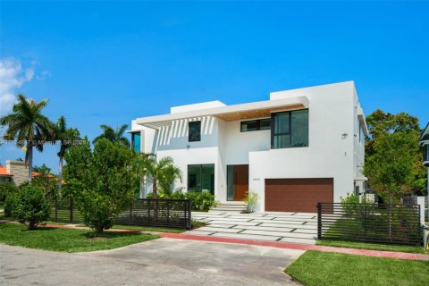 Casa en venta en Miami Beach, Florida, 6 dormitorios, 495.26 m2 № 1715149 - foto 5