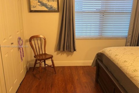 Condo in Sunrise, Florida, 2 bedrooms  № 1971235 - photo 23