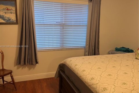 Condo in Sunrise, Florida, 2 bedrooms  № 1971235 - photo 21