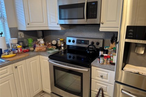 Condo in Sunrise, Florida, 2 bedrooms  № 1971235 - photo 3