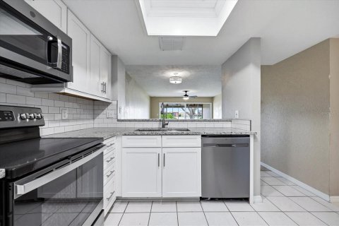 Villa ou maison à vendre à Seminole, Floride: 2 chambres, 123.56 m2 № 2110374 - photo 16