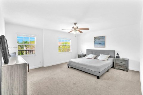 Townhouse in Cooper City, Florida 4 bedrooms, 201.78 sq.m. № 1755983 - photo 20