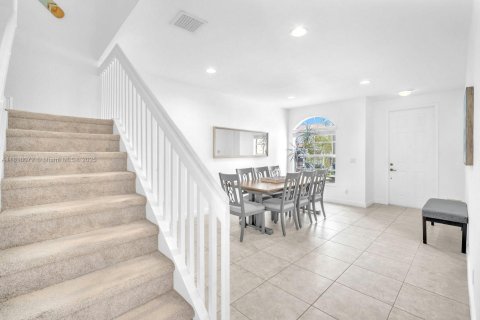 Townhouse in Cooper City, Florida 4 bedrooms, 201.78 sq.m. № 1755983 - photo 19