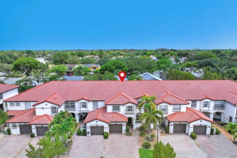 Townhouse in Cooper City, Florida 4 bedrooms, 201.78 sq.m. № 1755983 - photo 1