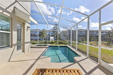 House in Davenport, Florida 5 bedrooms, 286.23 sq.m. № 1719349 - photo 26