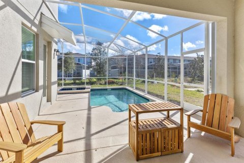 House in Davenport, Florida 5 bedrooms, 286.23 sq.m. № 1719349 - photo 30
