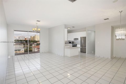 Copropriété à louer à Coral Gables, Floride: 2 chambres, 108.7 m2 № 1947668 - photo 4