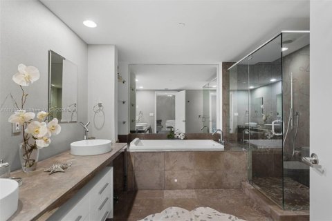 Copropriété à louer à Miami, Floride: 2 chambres, 134.71 m2 № 1960067 - photo 20