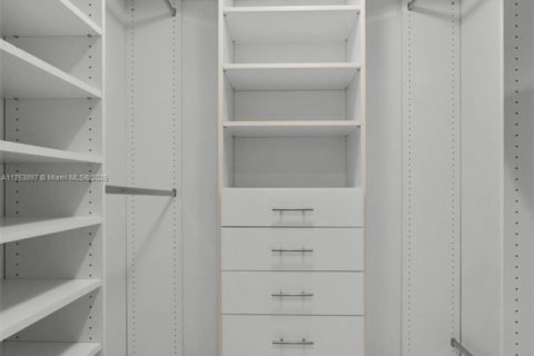 Copropriété à louer à Miami, Floride: 2 chambres, 134.71 m2 № 1960067 - photo 22