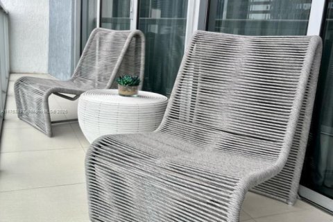 Copropriété à louer à Miami, Floride: 2 chambres, 134.71 m2 № 1960067 - photo 11