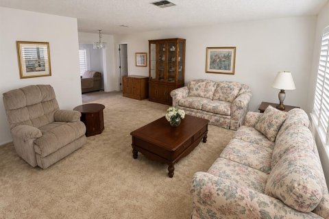 House in Palm Harbor, Florida 2 bedrooms, 126.44 sq.m. № 2236168 - photo 4